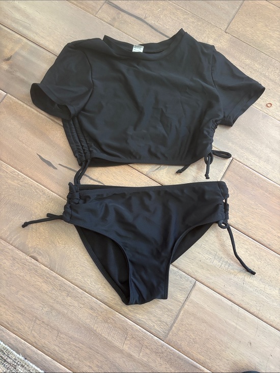 Other - Girls Black Short Sleeve Two-Piece Swim Set